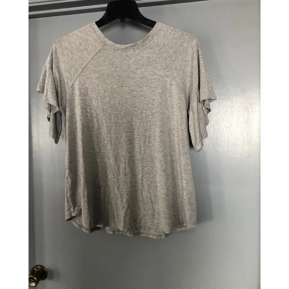 Karen Kane Womens Shirt Top Size XL gray white floral applique flare sleeves